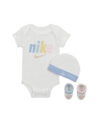 Amazon.com: Nike Baby Hat, Bodysuit and Booties 3-Piece Gift